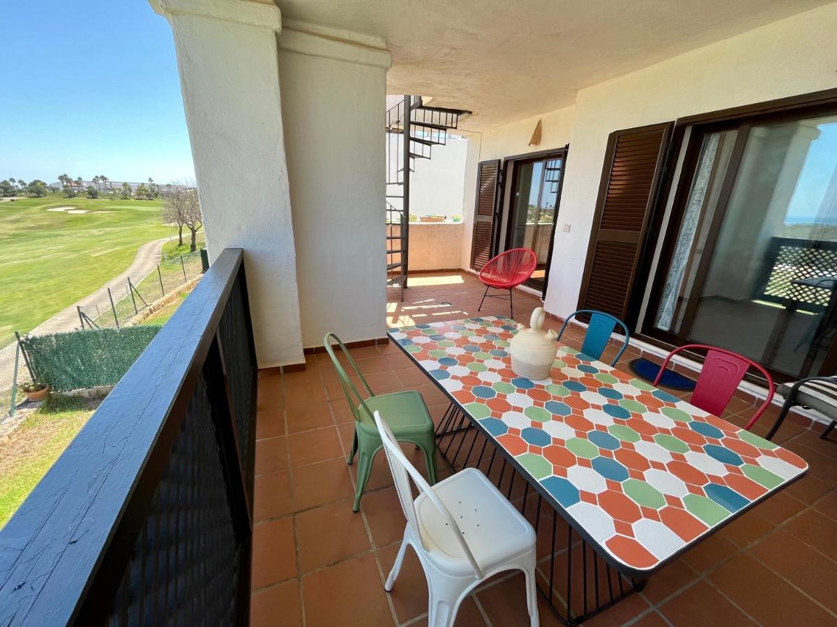 Quiet & Spacious Apt @ Golf Course W/ Roof Terrace San Roque  Bagian luar foto
